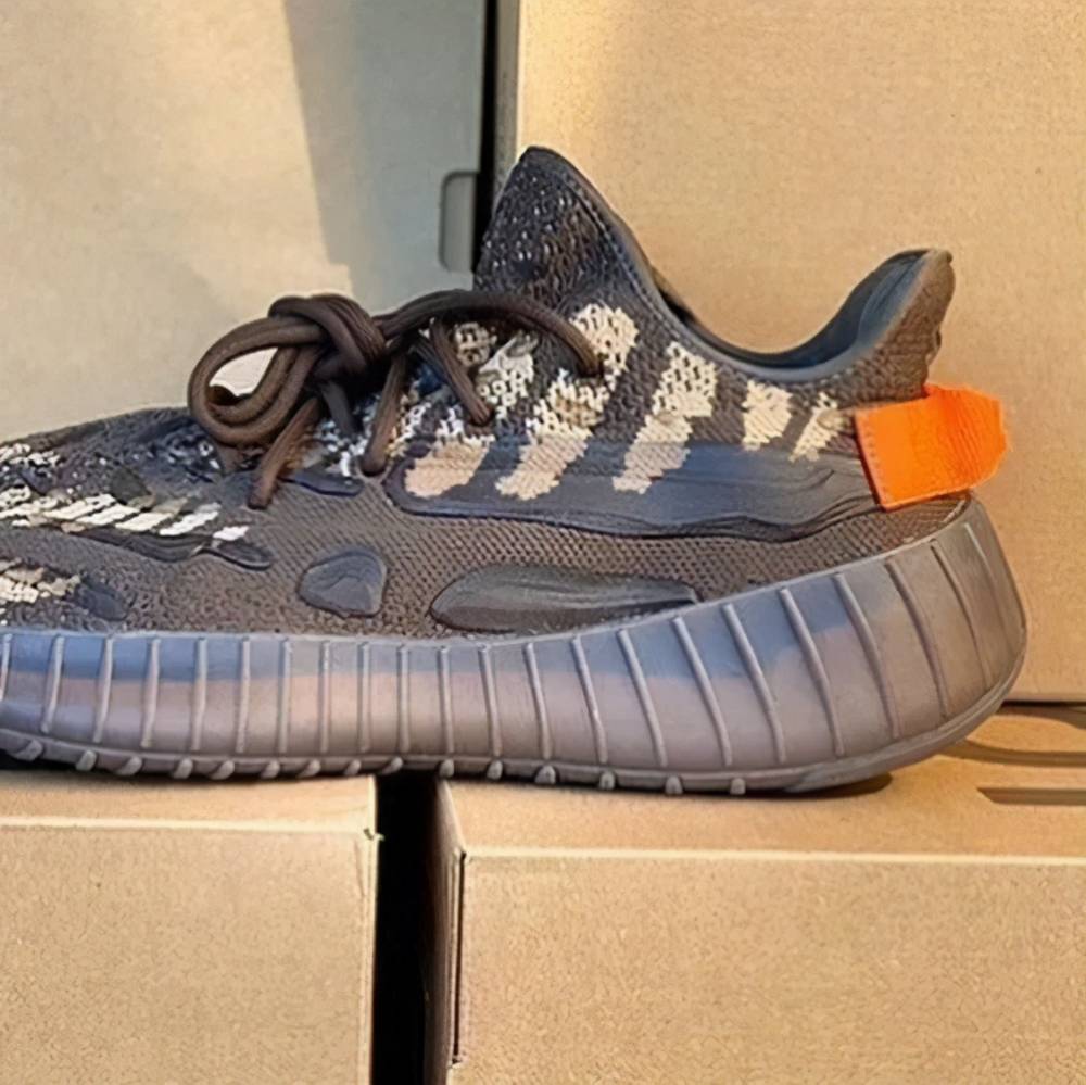 Yeezy 350v3曝光：重启榮耀之門的金鑰匙？