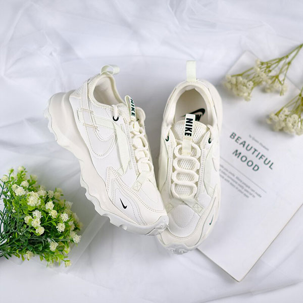 Nike TC 7900 版型突破傳統,締造絕佳穿著體驗 Nike TC 7900 版型