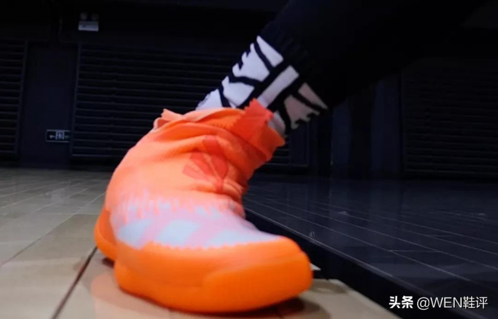 比哈登5更好穿的千元旗艦？它見證了阿迪過度的良心