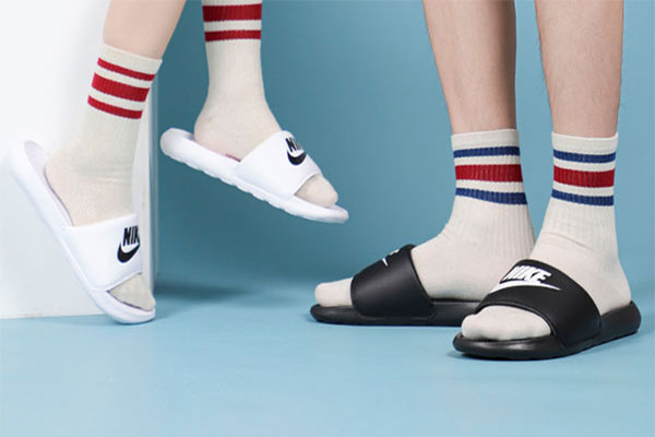 找到合適尺寸,完美契合!探索Nike拖鞋尺寸指南 Nike拖鞋尺寸