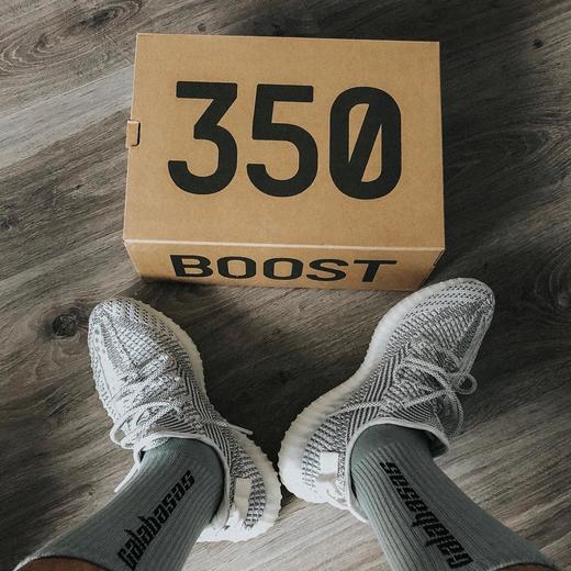 夏日最佳穿搭！Yeezy Boost 350 V2 Static半透明系列超值来襲情侶款低帮运動鞋- 隔壁的張叔叔
