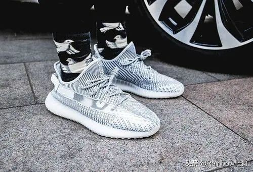 万万没想到 年年夏天都瘋漲的 Yeezy 350 今年我能随便挑