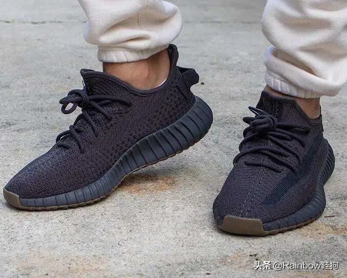 万万没想到 年年夏天都瘋漲的 Yeezy 350 今年我能随便挑