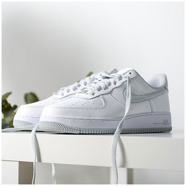 Nike Court Vision Low VS Air Force 1 - 经典之战 Nike Court Vision Low VS Air Force 1