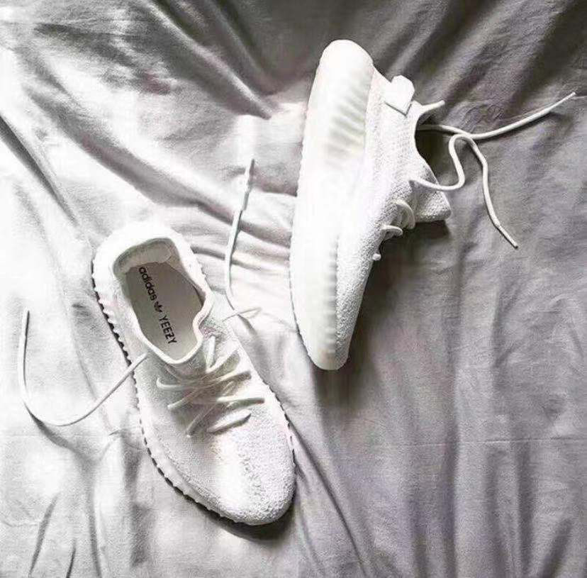 全球独一无二Yeezy白冰淇淋 是心動的感覺