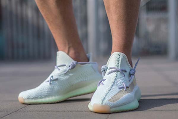 yeezy 鞋带 Yeezy Kaws绑法步骤