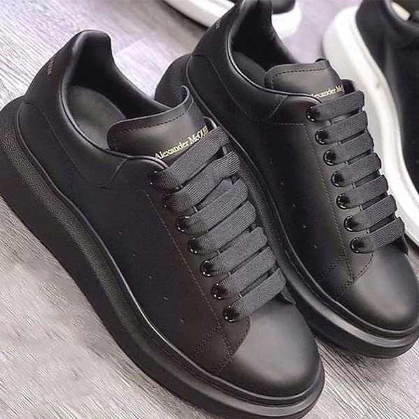 MCQ 鞋子推薦