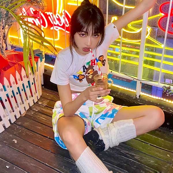 BAPE T恤穿搭