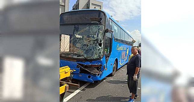 太平山一日遊遇連環車禍 女導遊受困慘死18人傷