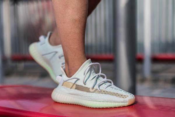 侃爺同款 Yeezy 鞋帶綁法