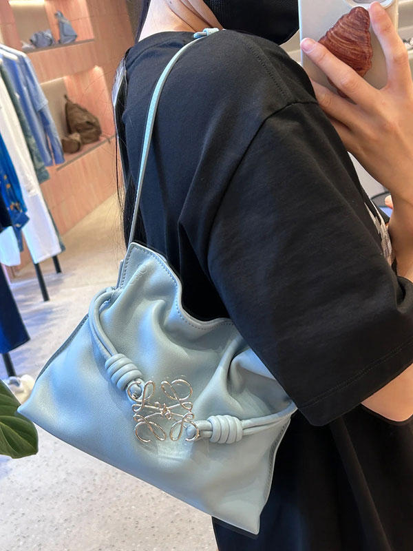 Loewe Flamenco背法