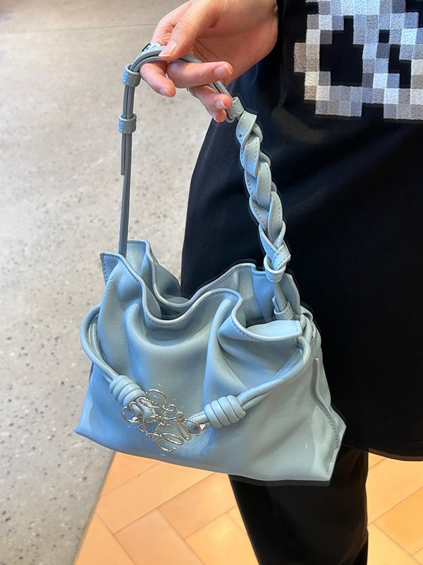 Loewe Flamenco背法