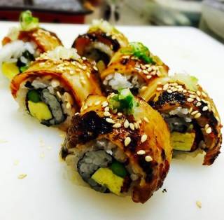 Fresh Hidden SUSHI - 1