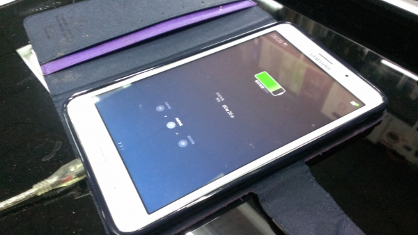 Samsung Galaxy Tab4 無法充電