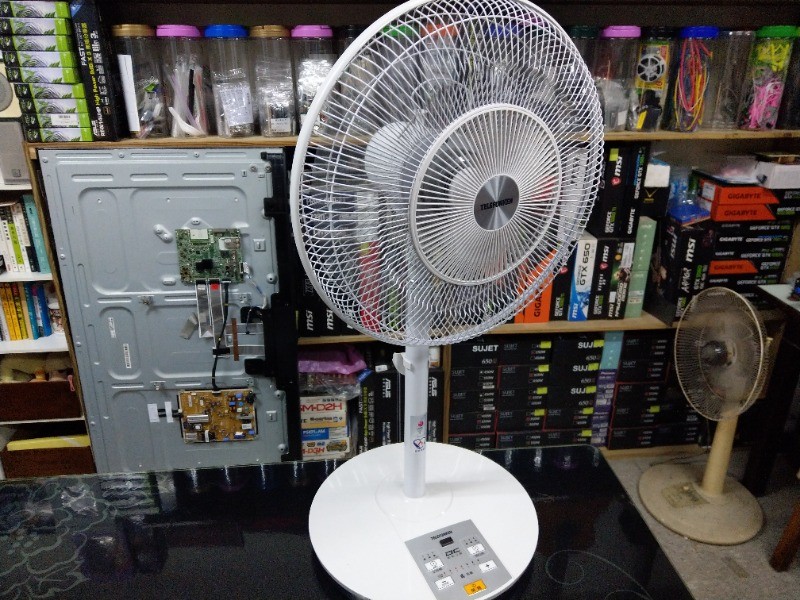 德律風根 TF-16DC 遙控桌立扇不會動