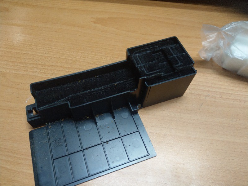 EPSON L360 廢墨匣更換