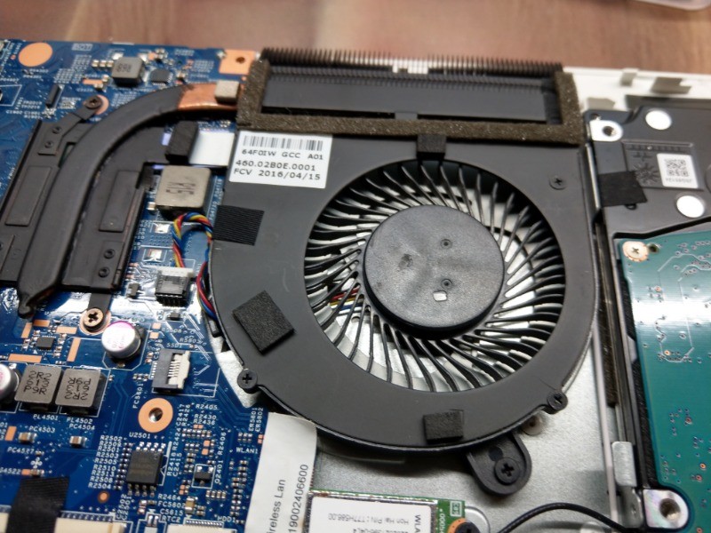 筆電進水。