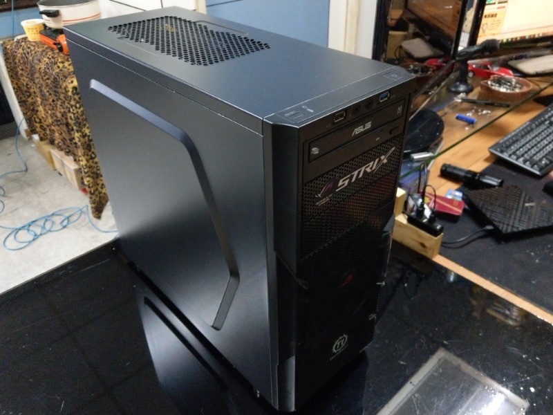 ROG STRIX B350-F GAMING win10 無法啟動，改 win7