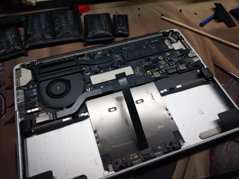 Macbook Pro A1502 更換電池