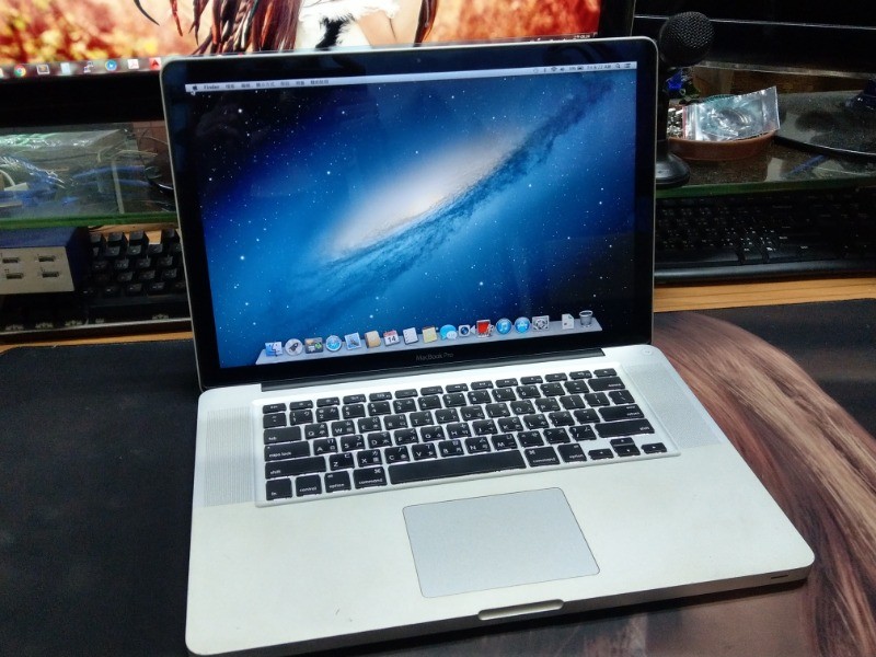Macbook Pro 2010 無法開機